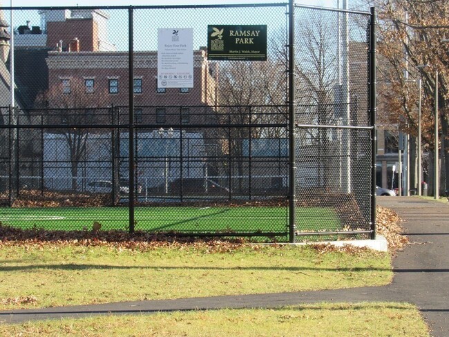 Foto del edificio - 7 Greenwich Ct