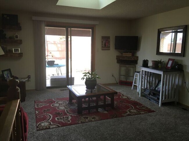 Foto del edificio - Beautiful Duplex in NW Loveland
