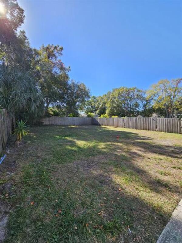 Foto del edificio - 1045 11th Ave NW