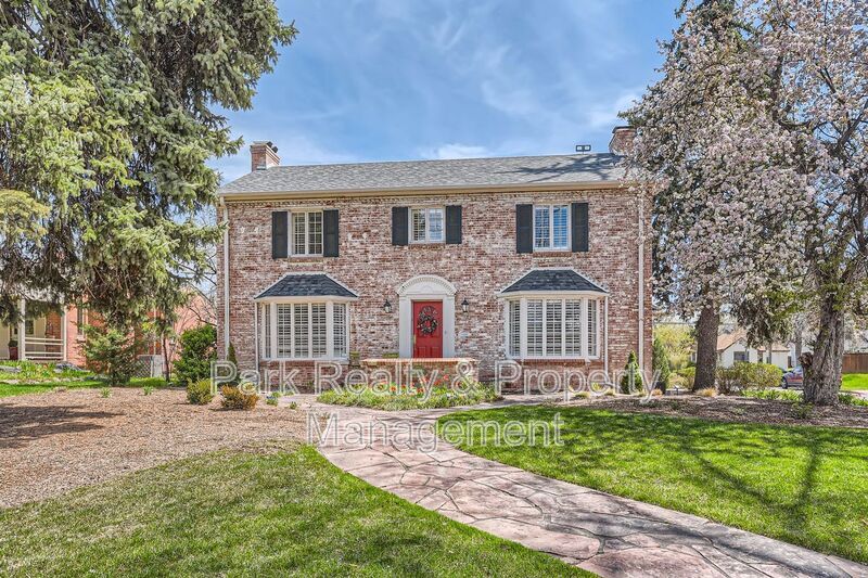 Primary Photo - 1000 N Monaco St Pkwy