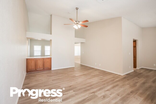 Foto del edificio - 4916 Rancho Bernardo Way