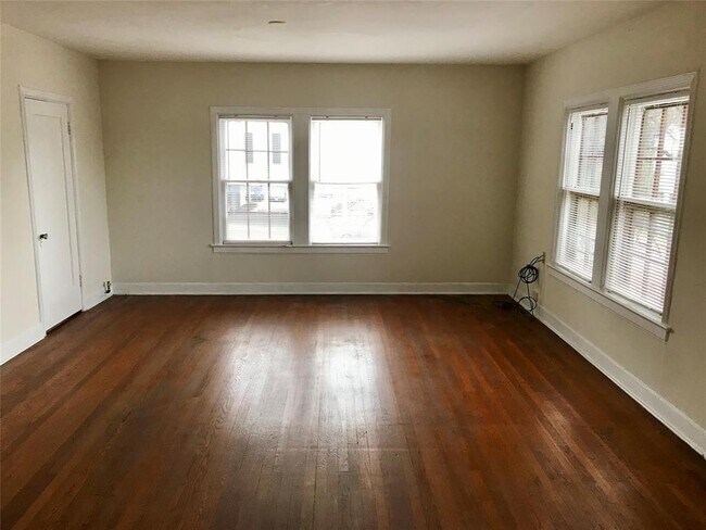 Foto del edificio - 2042 Lexington St