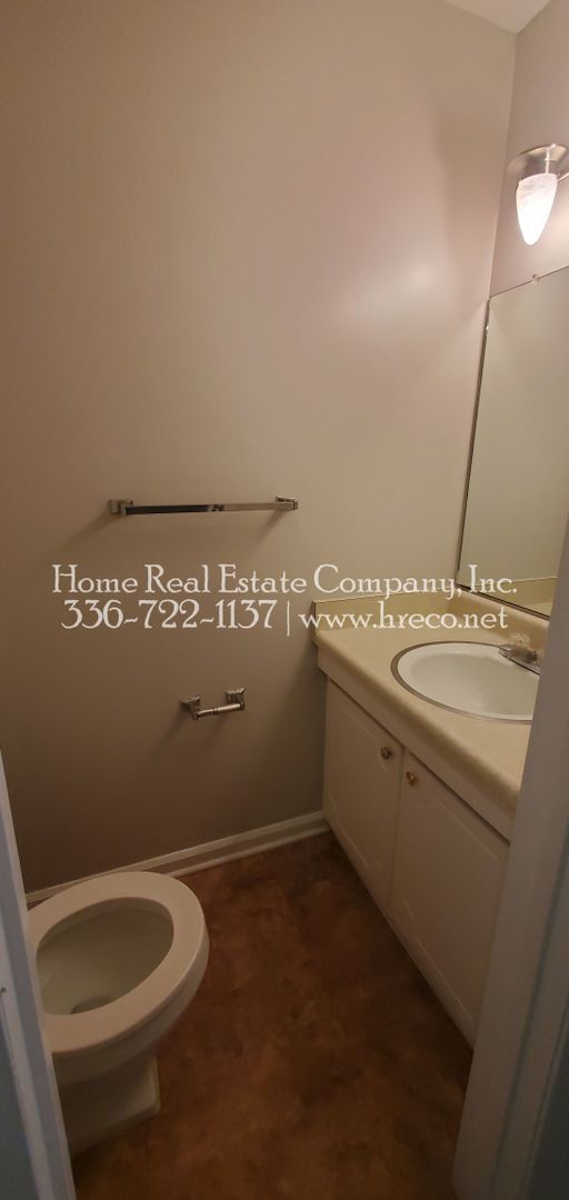 Foto del edificio - 1453 Brookwood Dr