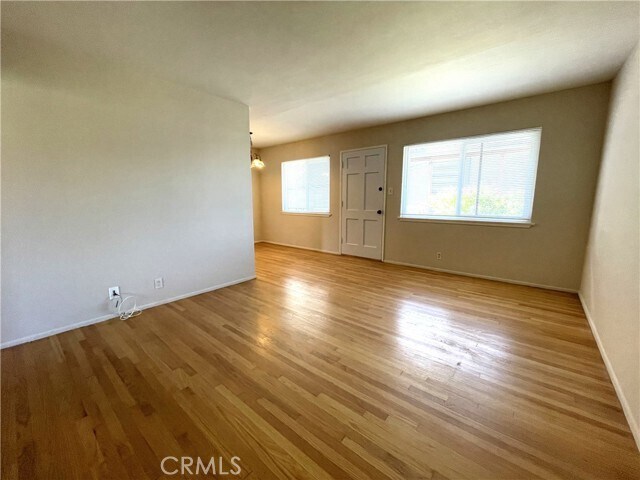 Foto del edificio - 734 Linden Ave