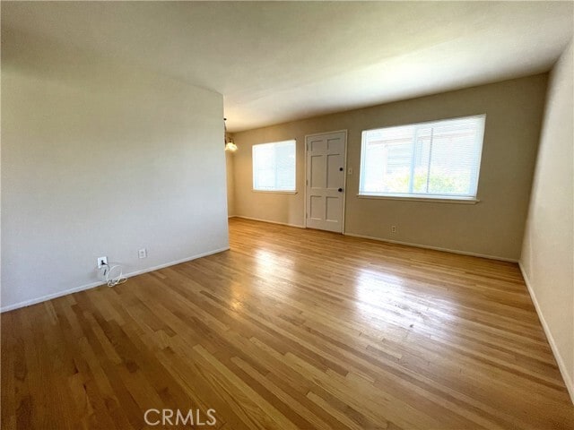 Building Photo - 734 Linden Ave