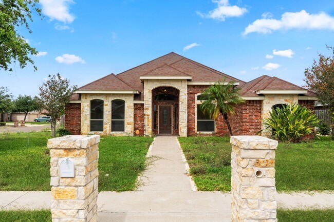 Foto del edificio - Spacious & Cozy Gem Near UTRGV