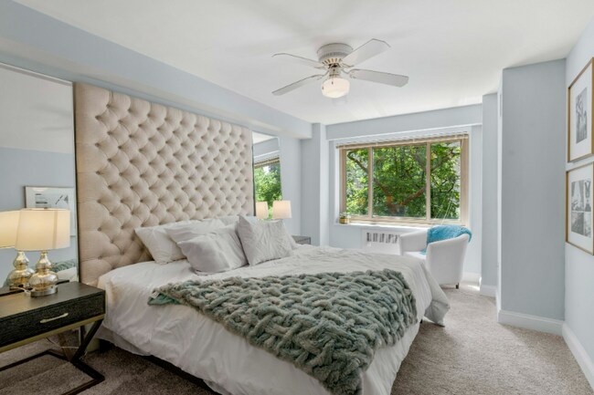Foto del edificio - 1340 N Lake Shore Dr