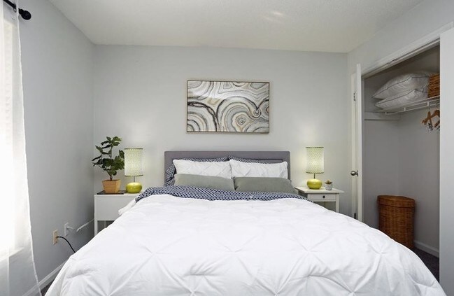 Building Photo - 1700 Palmer St