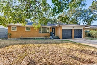 Building Photo - 1305 Southern Blvd