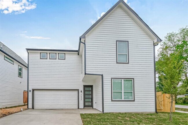 Building Photo - 7035 Goforth St