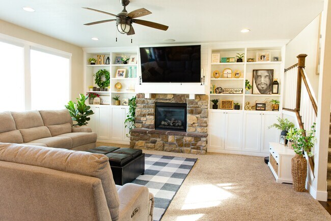Building Photo - 1481 Sage Bloom Way