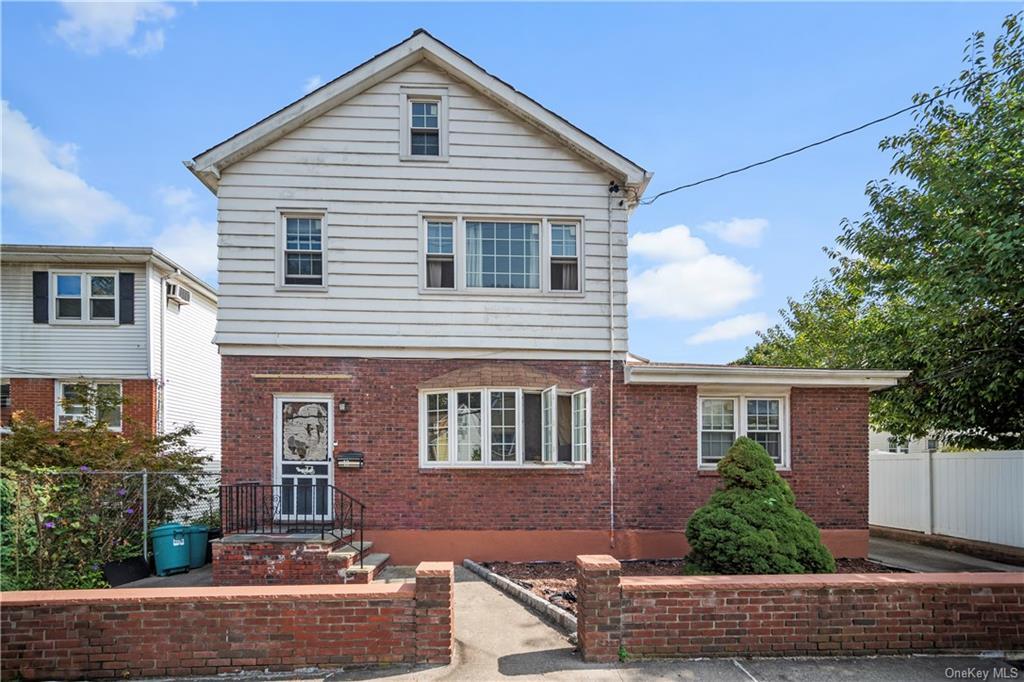 Primary Photo - 10 Halley St