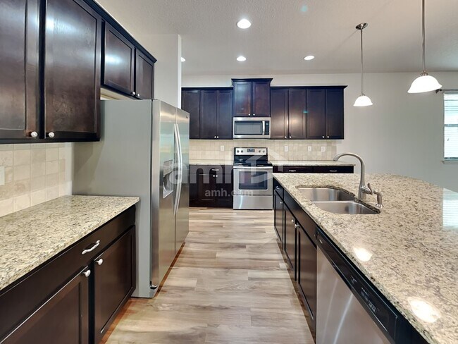 Foto del edificio - 11604 Winterset Cove Drive