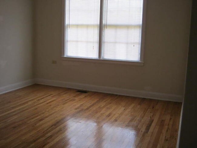 Foto del edificio - Heathwood Court Apartments!