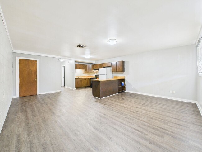 Foto del edificio - 321 Bellot St