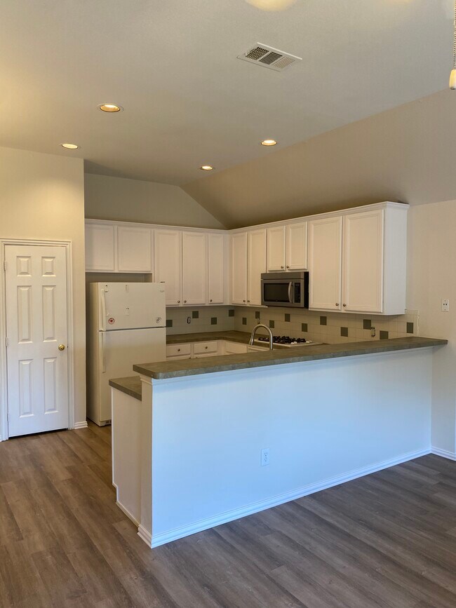 Foto del edificio - 5205 Crossvine Ln