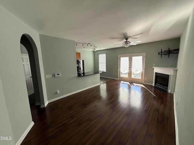 Building Photo - 606 Sawcut Ln
