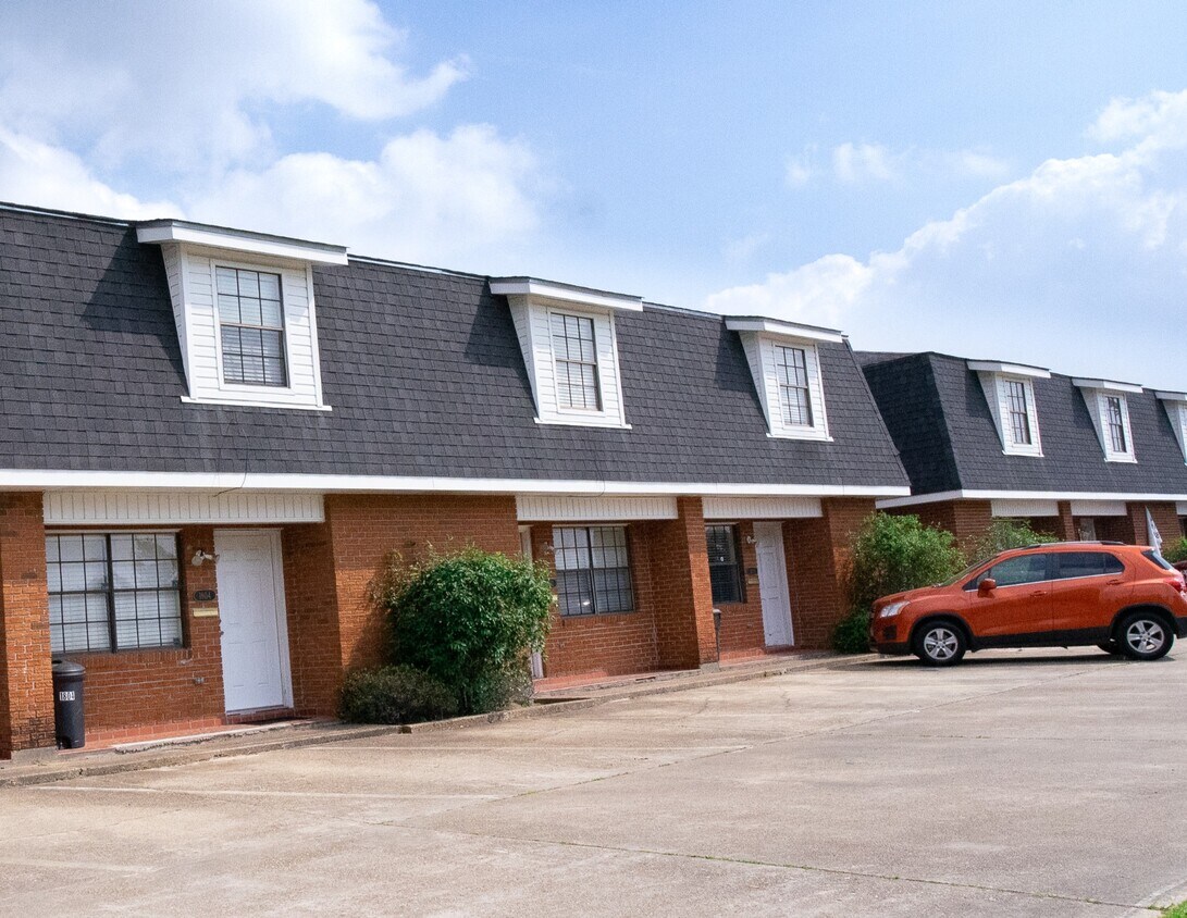 1710 Cherie Dr, Hammond, LA 70401 Townhome Rentals in Hammond LA