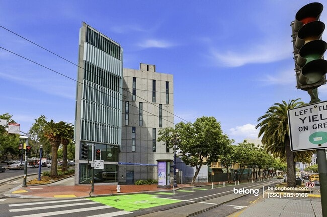 Building Photo - 8 Octavia St