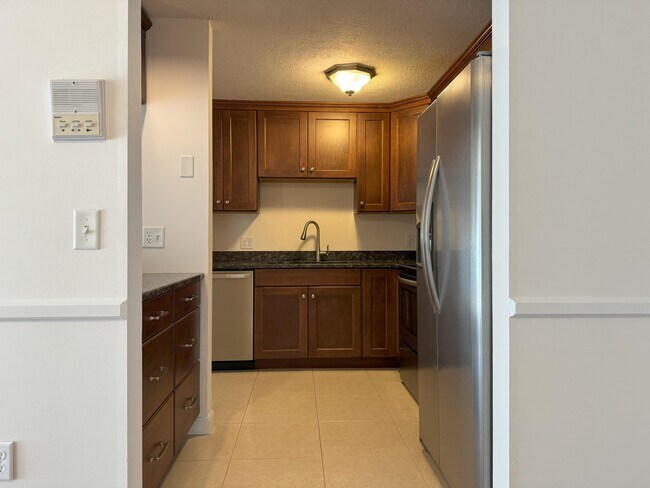 Building Photo - 102 Timberwood Dr