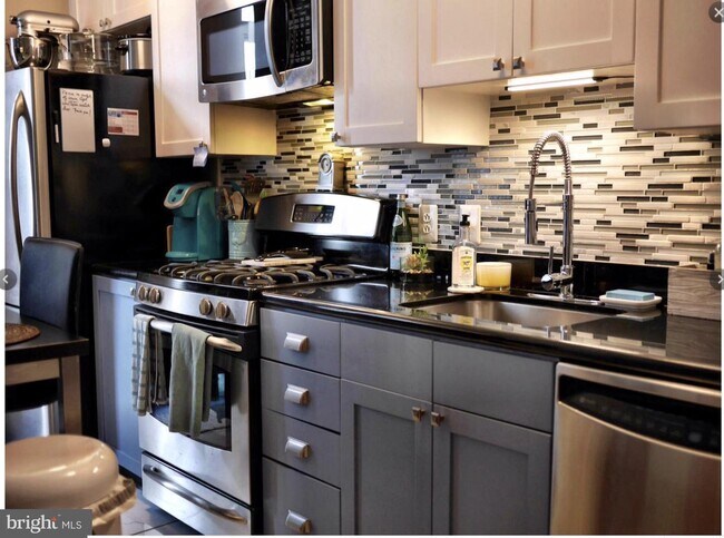 Foto del edificio - 3600 S Glebe Rd