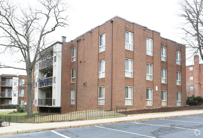 Building Photo - Stoneridge Apartments