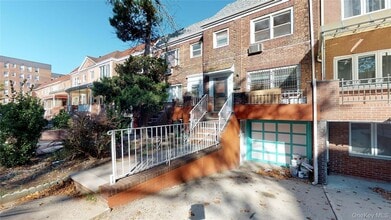 Building Photo - 105-43 65th Rd