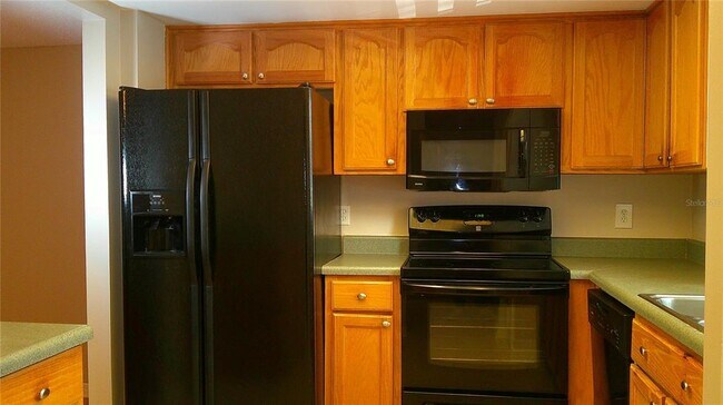 Foto del edificio - 14828 Winding Creek Ct