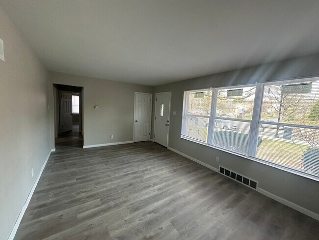 Walk in the front door to this spacious family/living room - 11376 Manchester Rd