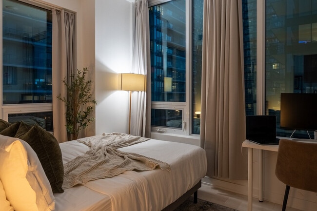 Building Photo - 127 Broadway Ave