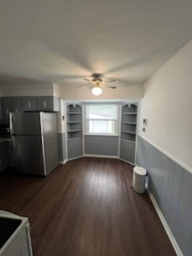 Foto del edificio - Spacious 3-Bedroom, 2-Bath Bungalow with G...