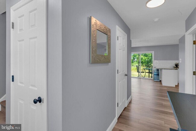 Building Photo - 2584 Daniels Ln