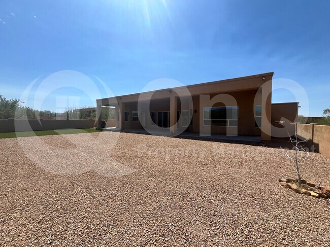 Foto del edificio - 9398 E Desert Milkweed Ct