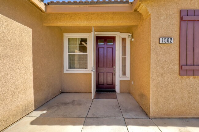 Building Photo - Charming 1-Story Corner Lot Home with Great Room & Patio