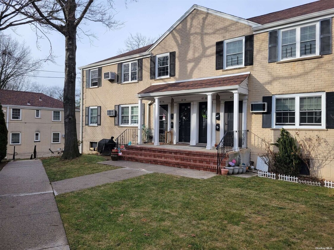 Primary Photo - 67-34 223rd Pl