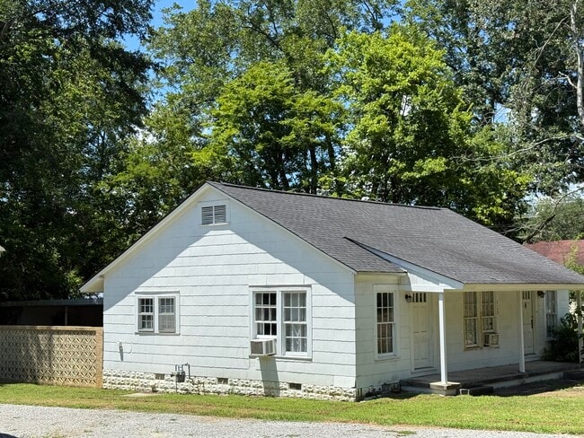 Building Photo - 113 Caldwell St