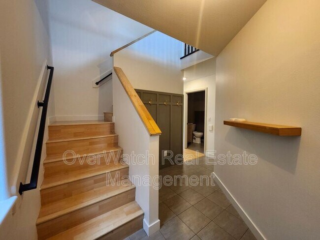 Foto del edificio - 3841 Sycamore Loop