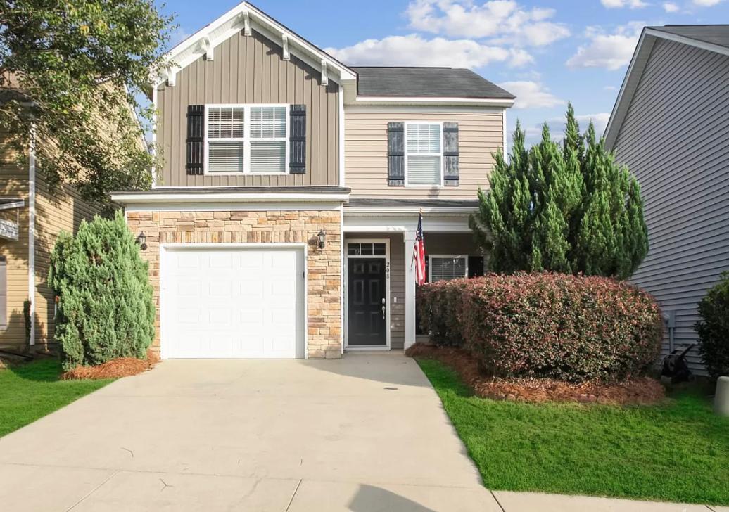 Primary Photo - 218 Chestnut Oak Ln