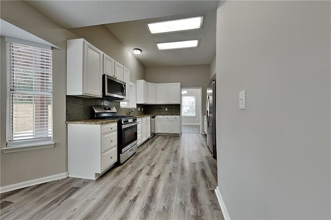 Building Photo - 2940 Trotters Pointe Dr