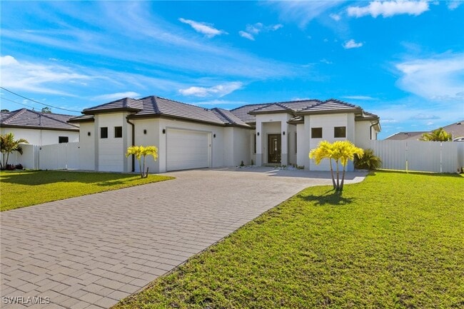 Building Photo - 121 NW 10th Ave