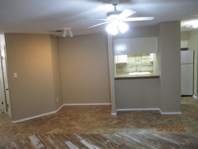 Foto del edificio - 1608 Pecan Chase Cir