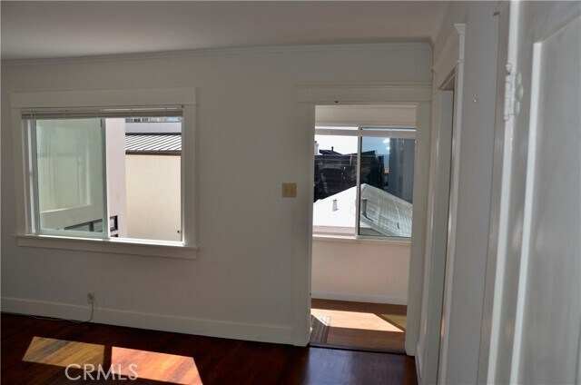 Foto del edificio - 830 Monterey Blvd