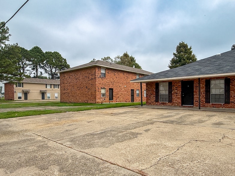 D'Iberville Townhomes - 7540 Chad St Addis, LA 70710 | Apartments.com