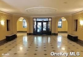 Foto del edificio - 225 Bennett Ave