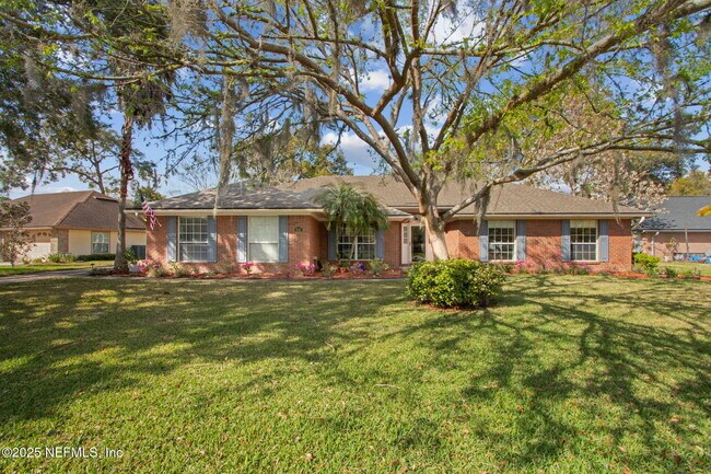 Building Photo - 2537 Emperor Dr