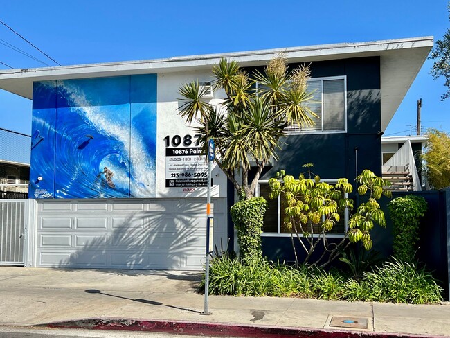 Building Photo - 10876 Palms Blvd