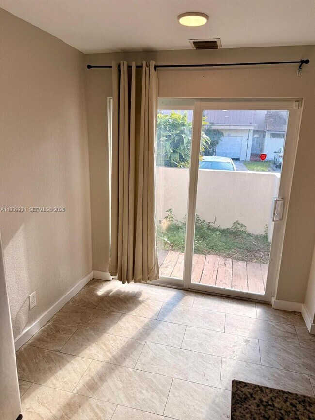 Building Photo - 833 NW 81st Terrace