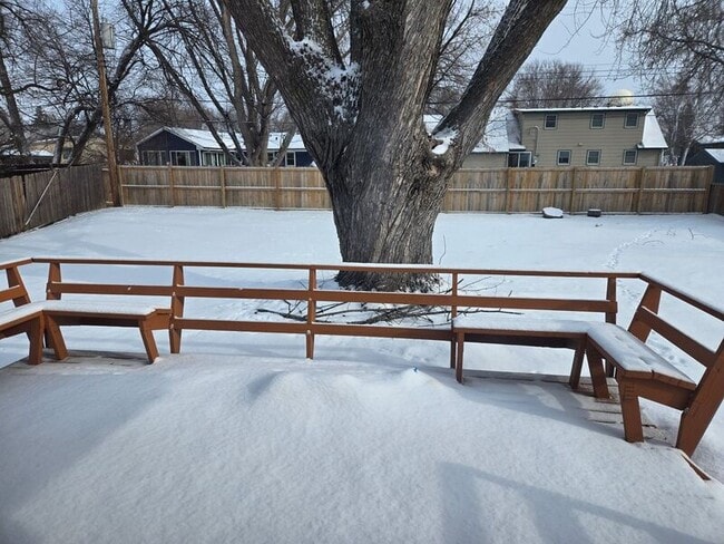 Foto del edificio - 4656 Ensign Ave N