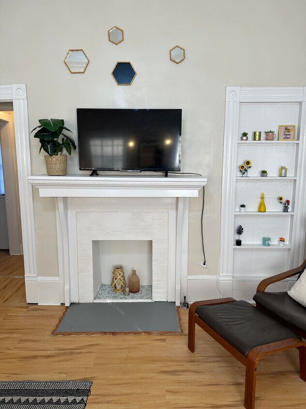 Foto principal - 2525 Napier Avenue
