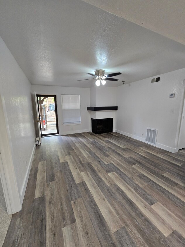 Primary Photo - 6382 S 80th East Ave